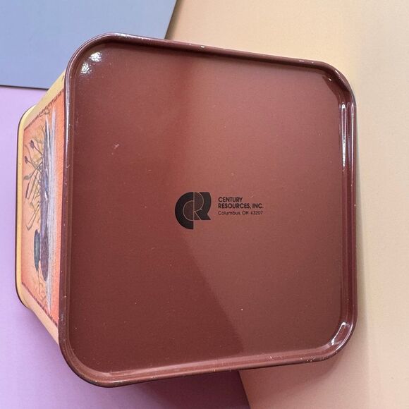 Century Resource Vintage Collector
Tin Canister Mallard Duck Cattails (Bx 3) - Picture 6 of 11